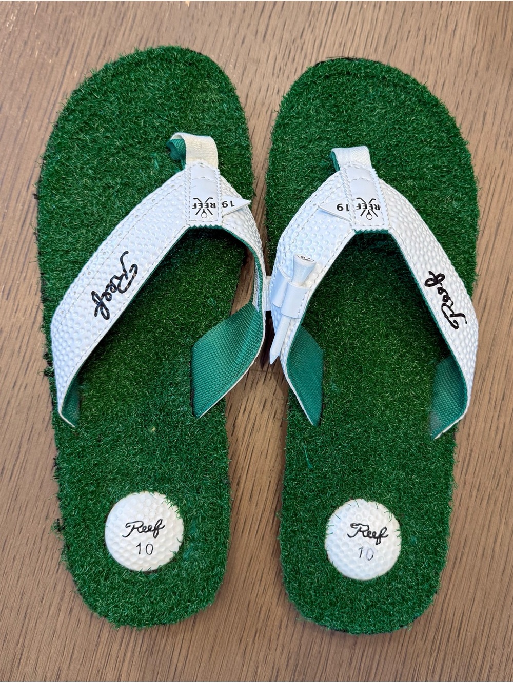 Reef Mulligan II Golf Flip Flops Sandals Turf Grass Bottle Opener Mens SZ 10 - Picture 10 of 13
